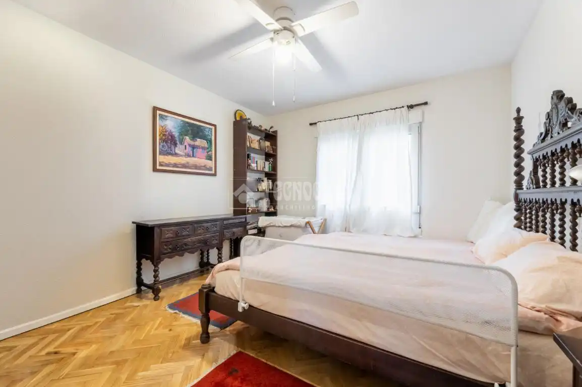 Habitación de Casa adosada en venta en Torrelodones con Calefacción, Jardín privado y Terraza