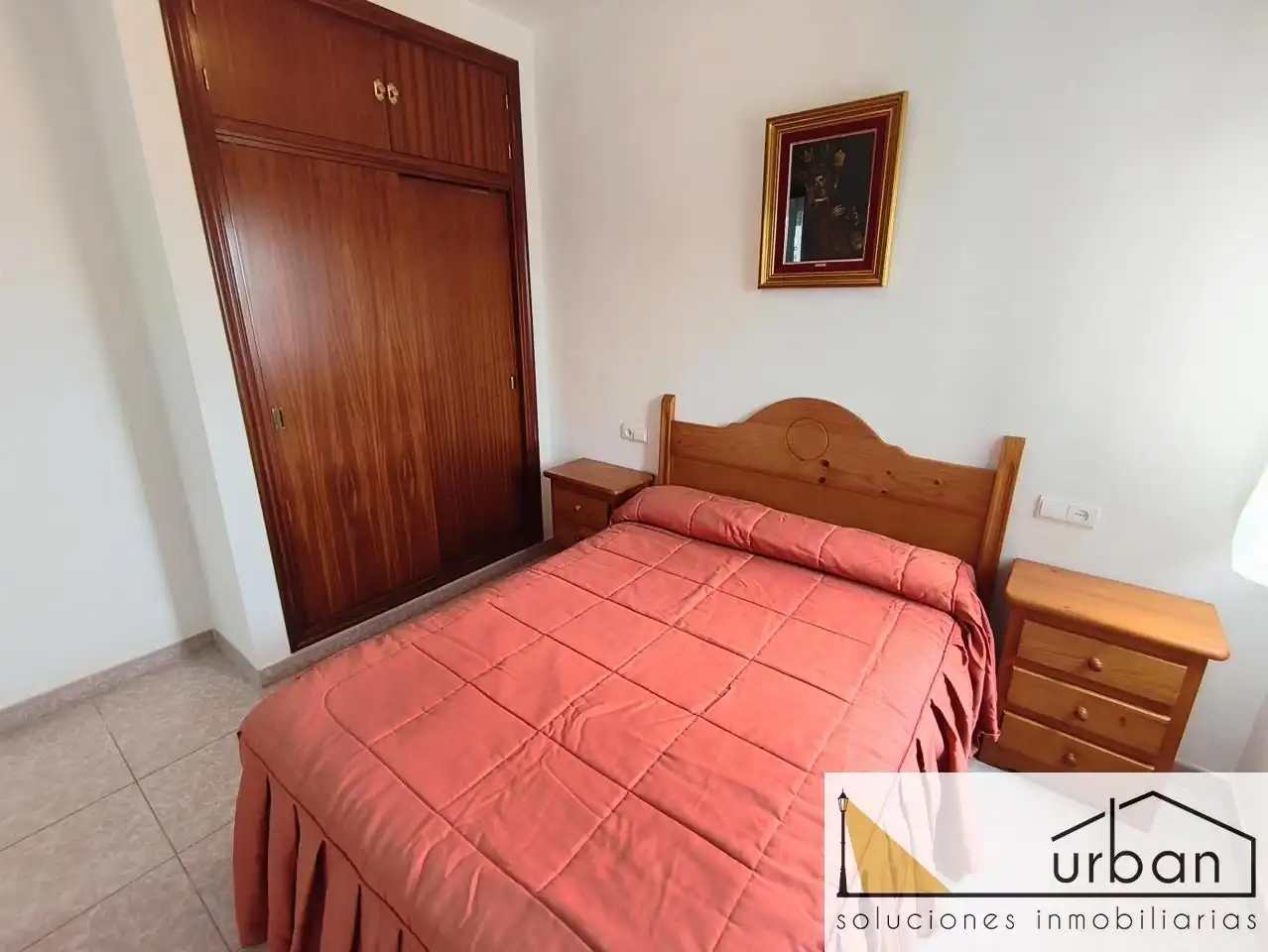 Habitación de Casa adosada en venta en Chipiona