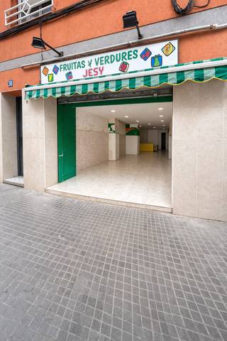 Local comercial en Venta en Riera