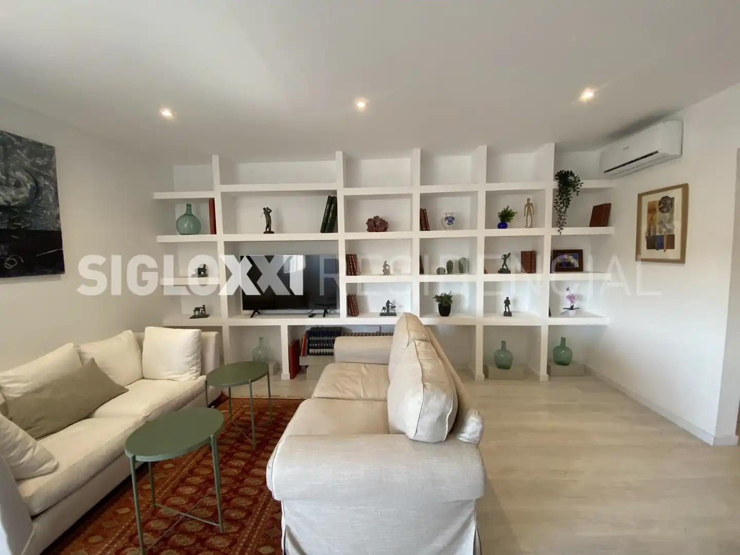 Sala de estar de Dúplex en venta en  Barcelona Capital con Aire acondicionado, Calefacción y Amueblado