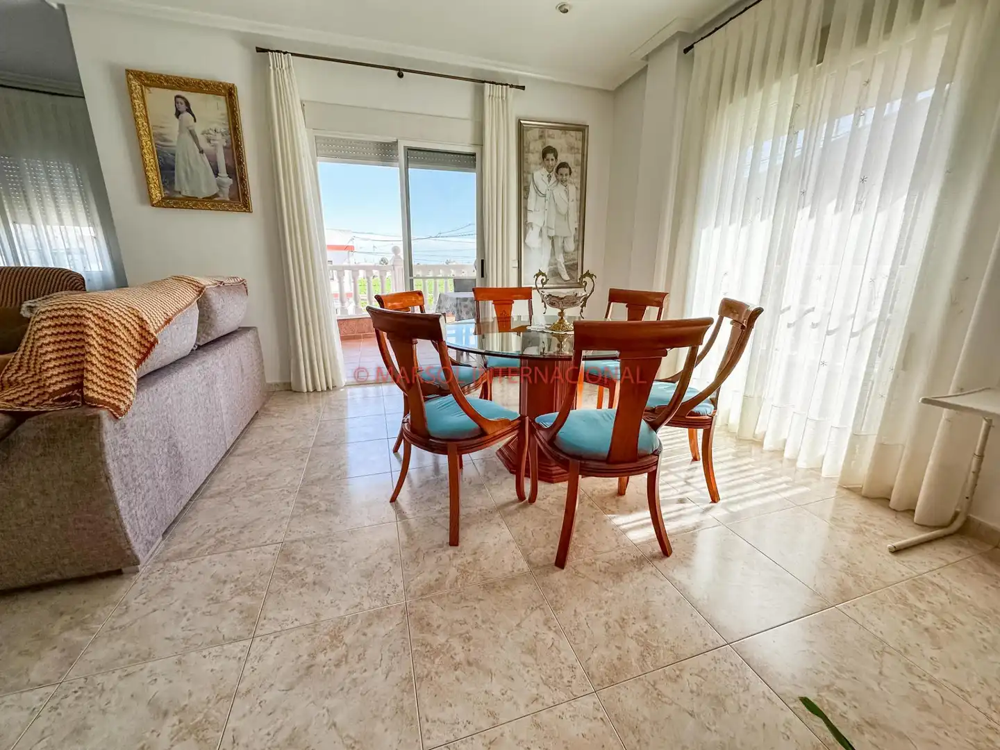 Menjador de Casa o xalet en venda en Orihuela amb Jardí privat, Terrassa i Traster