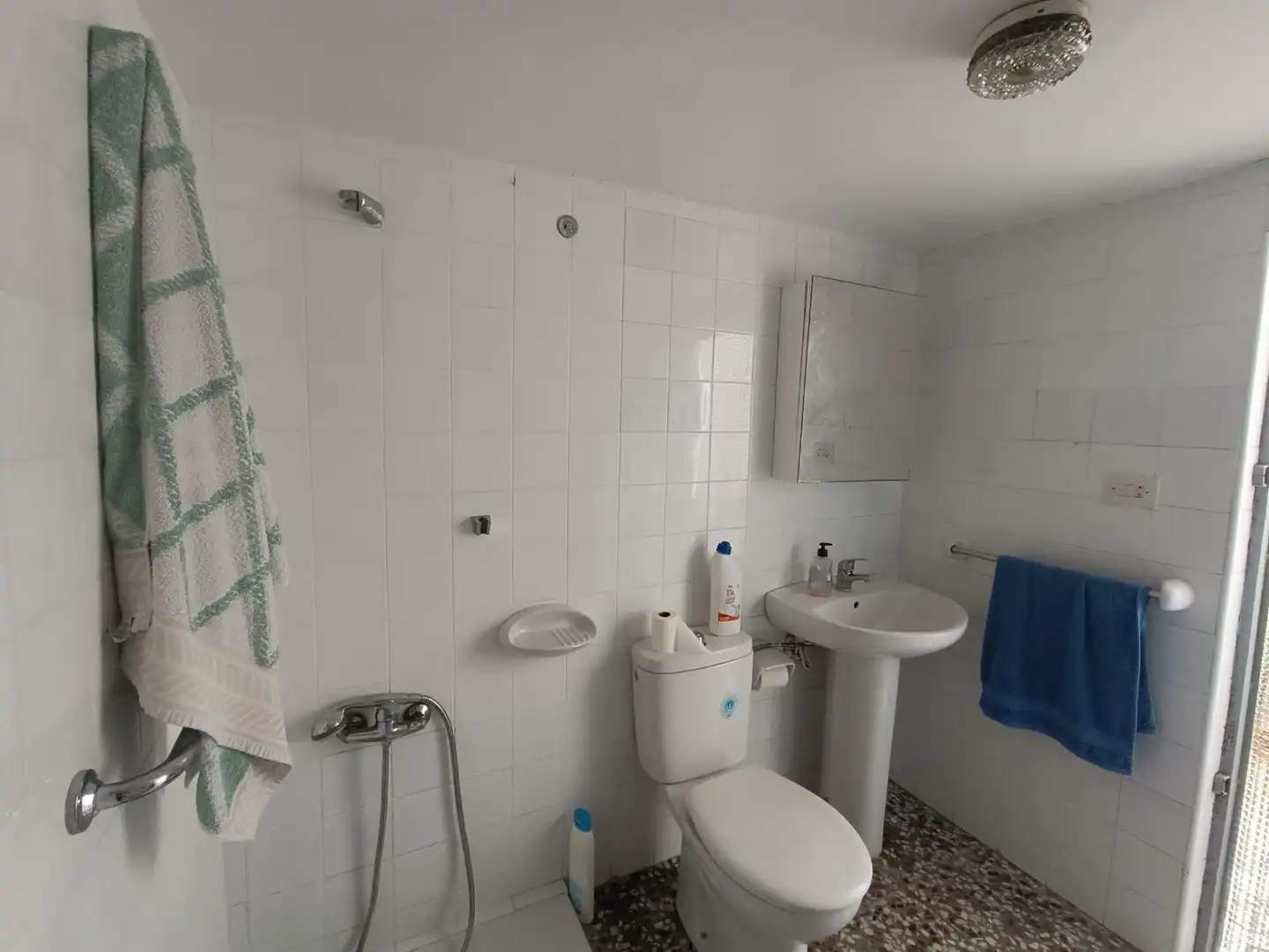 Baño de Dúplex en venta en Adra con Terraza, Trastero y Amueblado