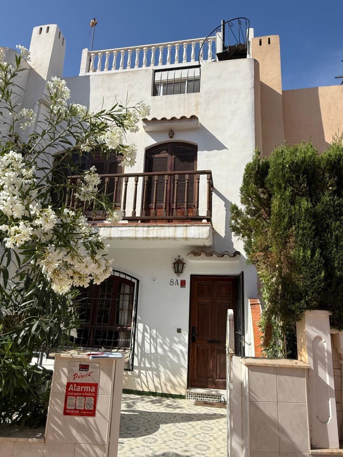 Exterior view of Single-family semi-detached for sale in Torrevieja  with Air Conditioner, Terrace and Storage room