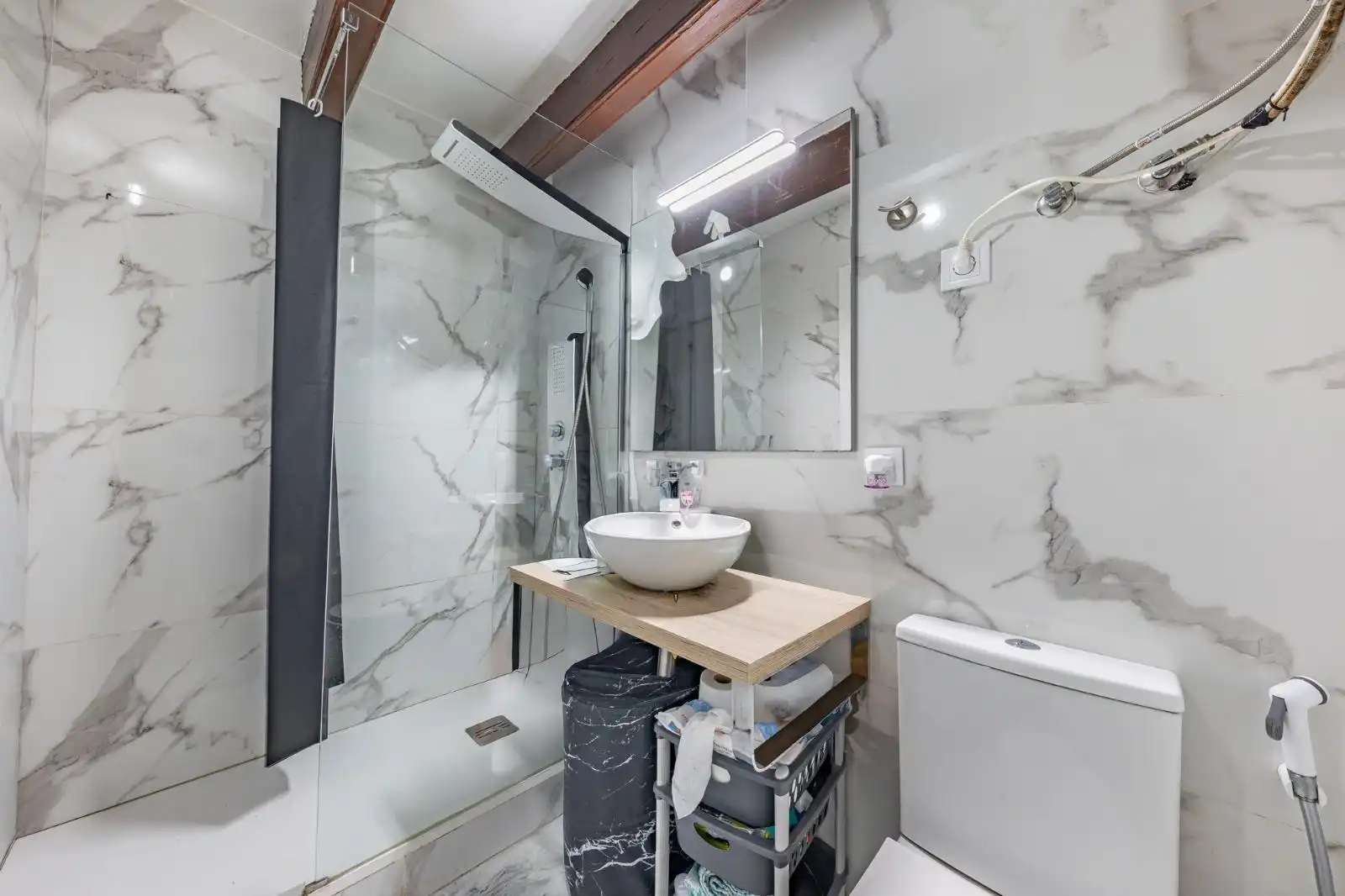Baño de Planta baja en venta en Barcelona con Terraza
