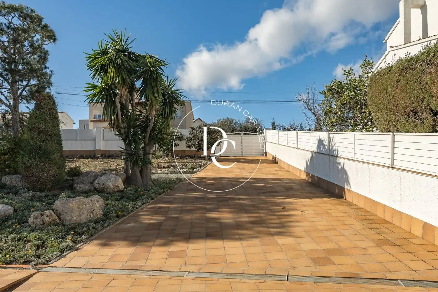 Vista exterior de Casa o xalet en venda en Cunit amb Calefacció, Jardí privat i Terrassa