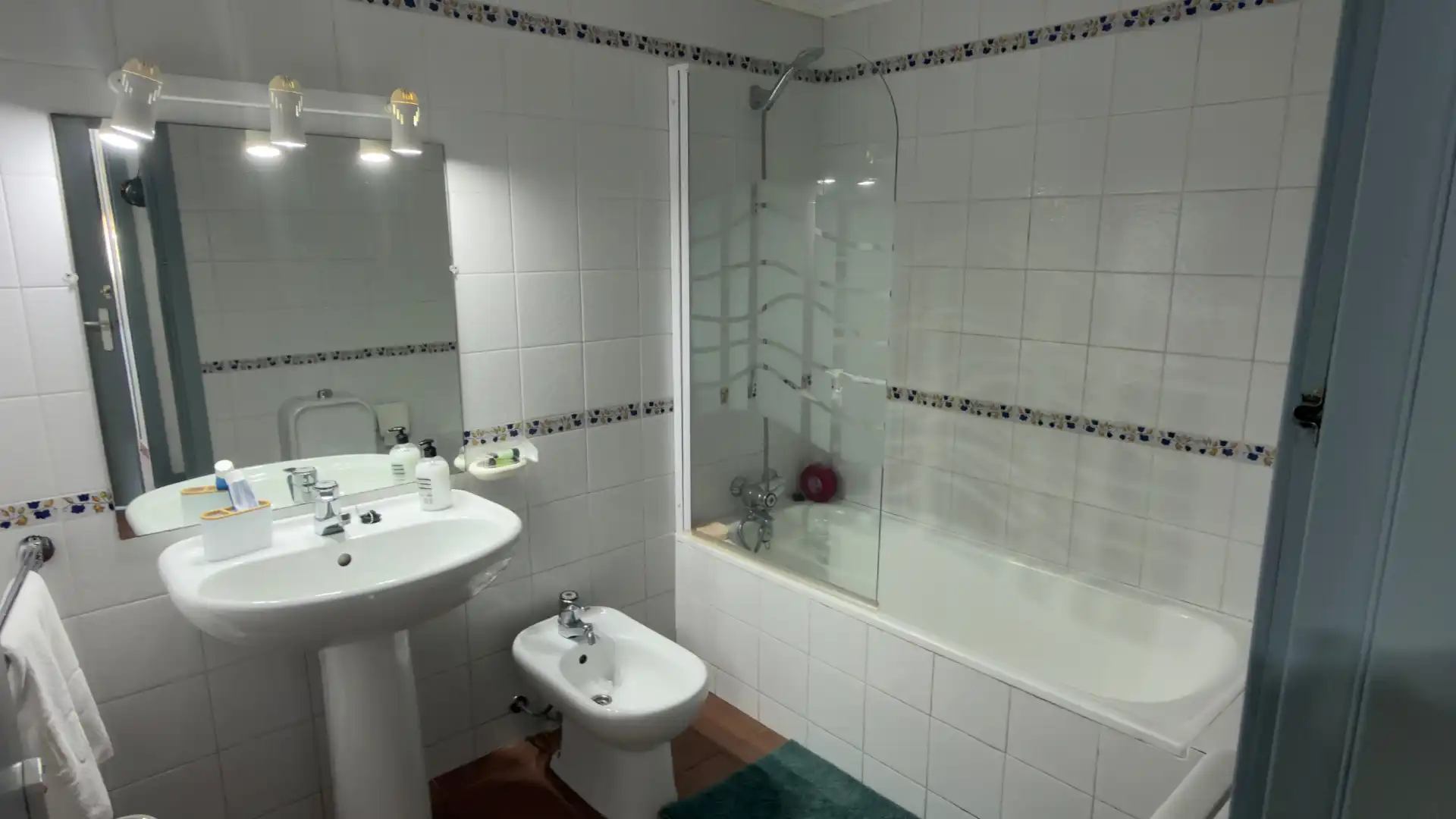 Baño de Apartamento en venta en Roses con Aire acondicionado, Calefacción y Terraza