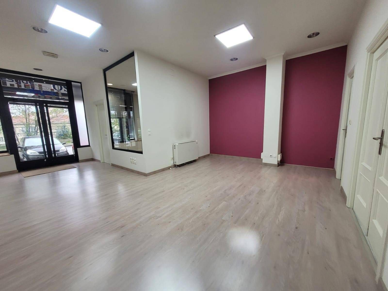 Office to rent in Santiago de Compostela 