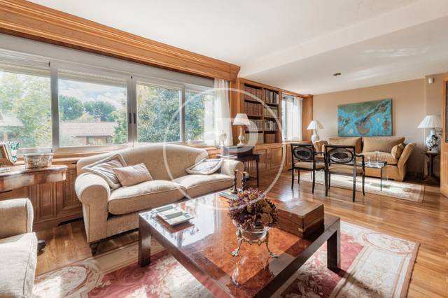 Casa adosada en Venta en Mirasierra