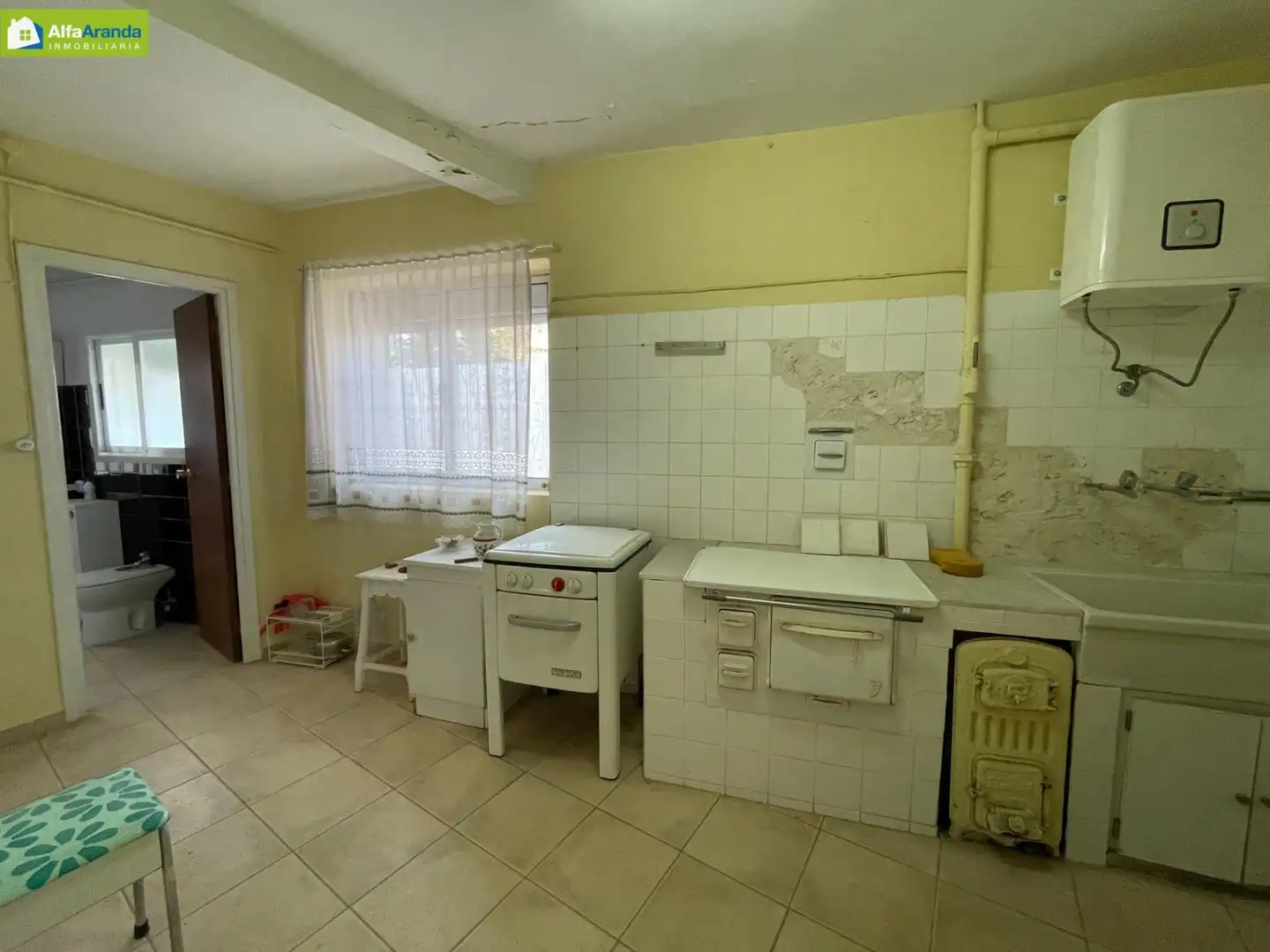 Casa rustica con balcone in vendita a Roa, imagen 10