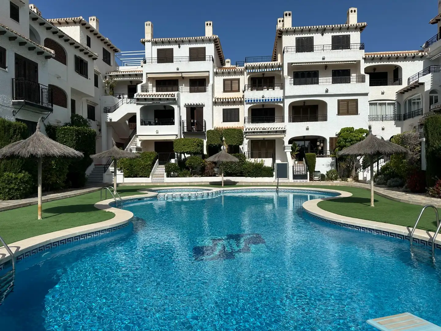 Piscina de Apartamento en venta en Orihuela con Aire acondicionado, Calefacción y Terraza