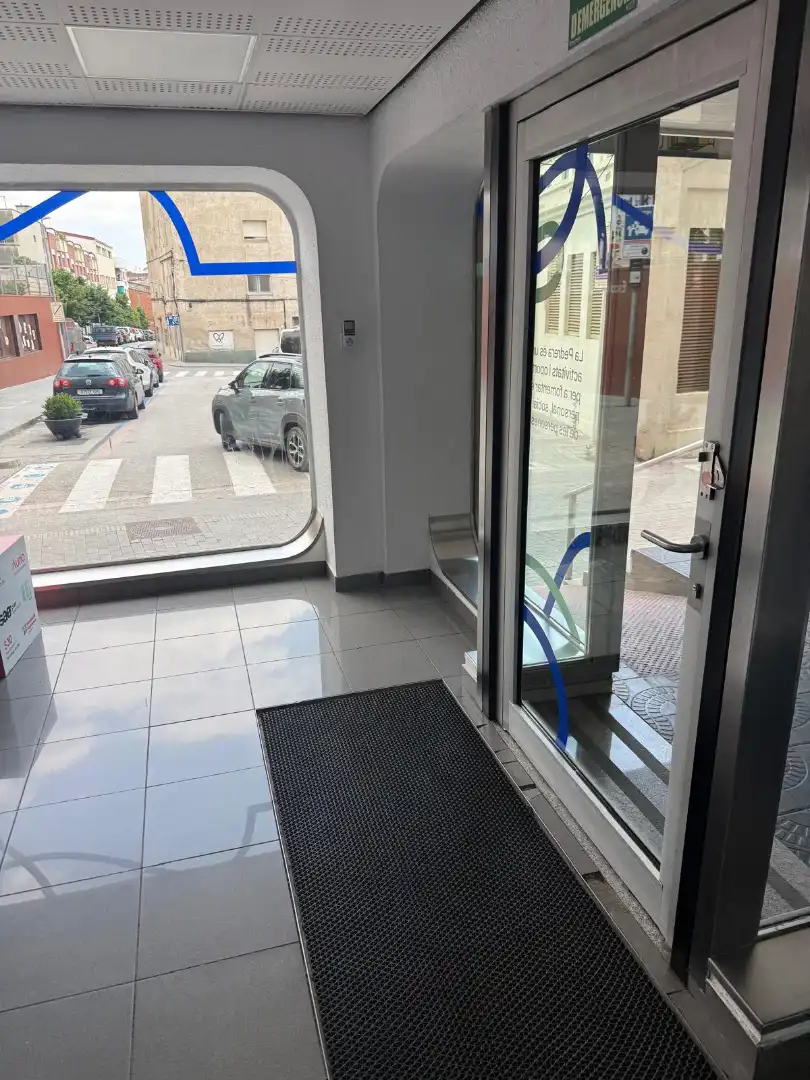 Commercial properties for rent in Esparreguera  with Air Conditioner and Heating