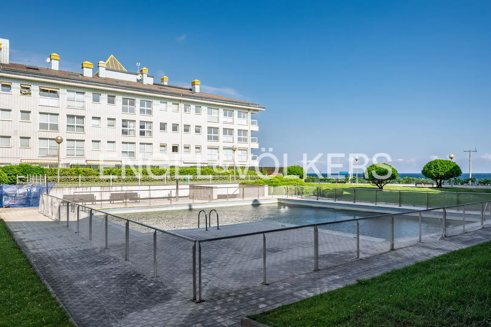Vista exterior de Piso en venta en Zarautz con Calefacción, Parquet y Terraza