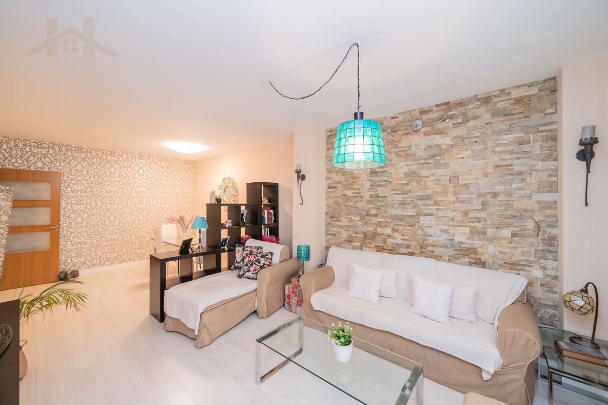 Living room of Flat for sale in Villaviciosa de Odón  with Air Conditioner, Heating and Terrace