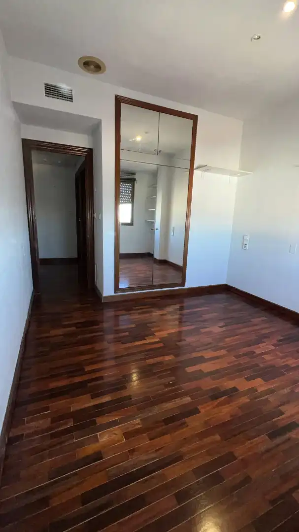 Habitación de Ático en venta en Centro