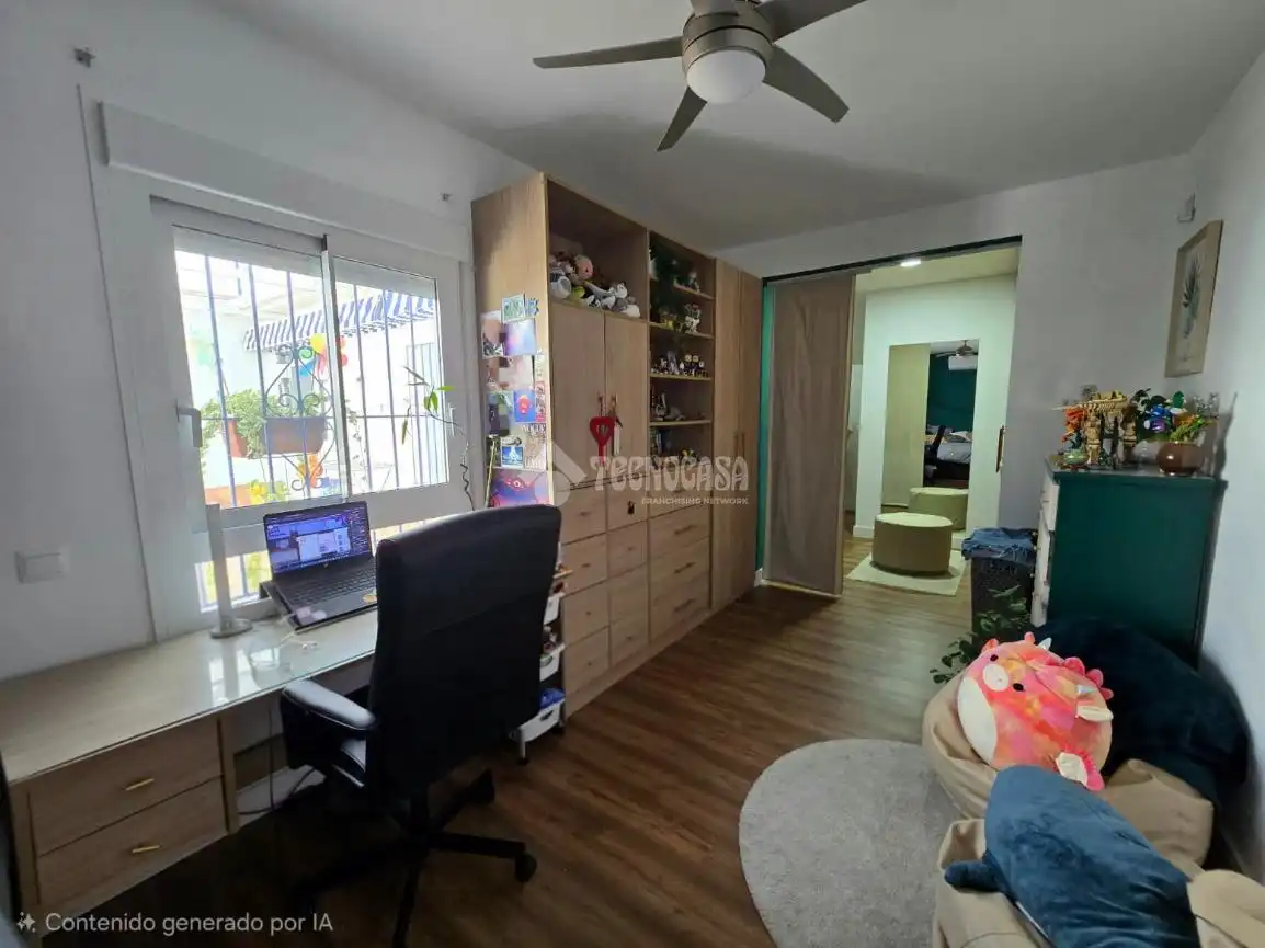 Habitación de Casa adosada en venta en Montellano con Aire acondicionado