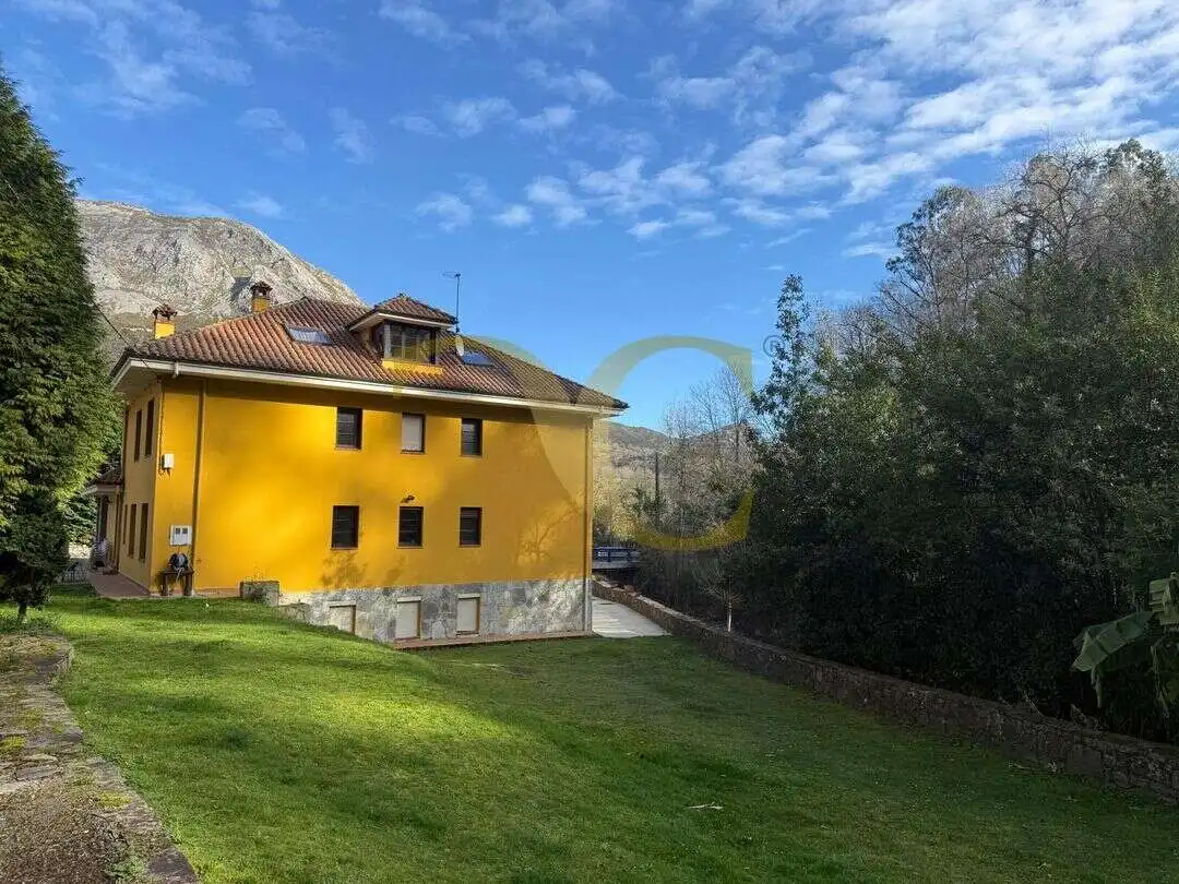 Exterior view of Buildings for sale in Llanes