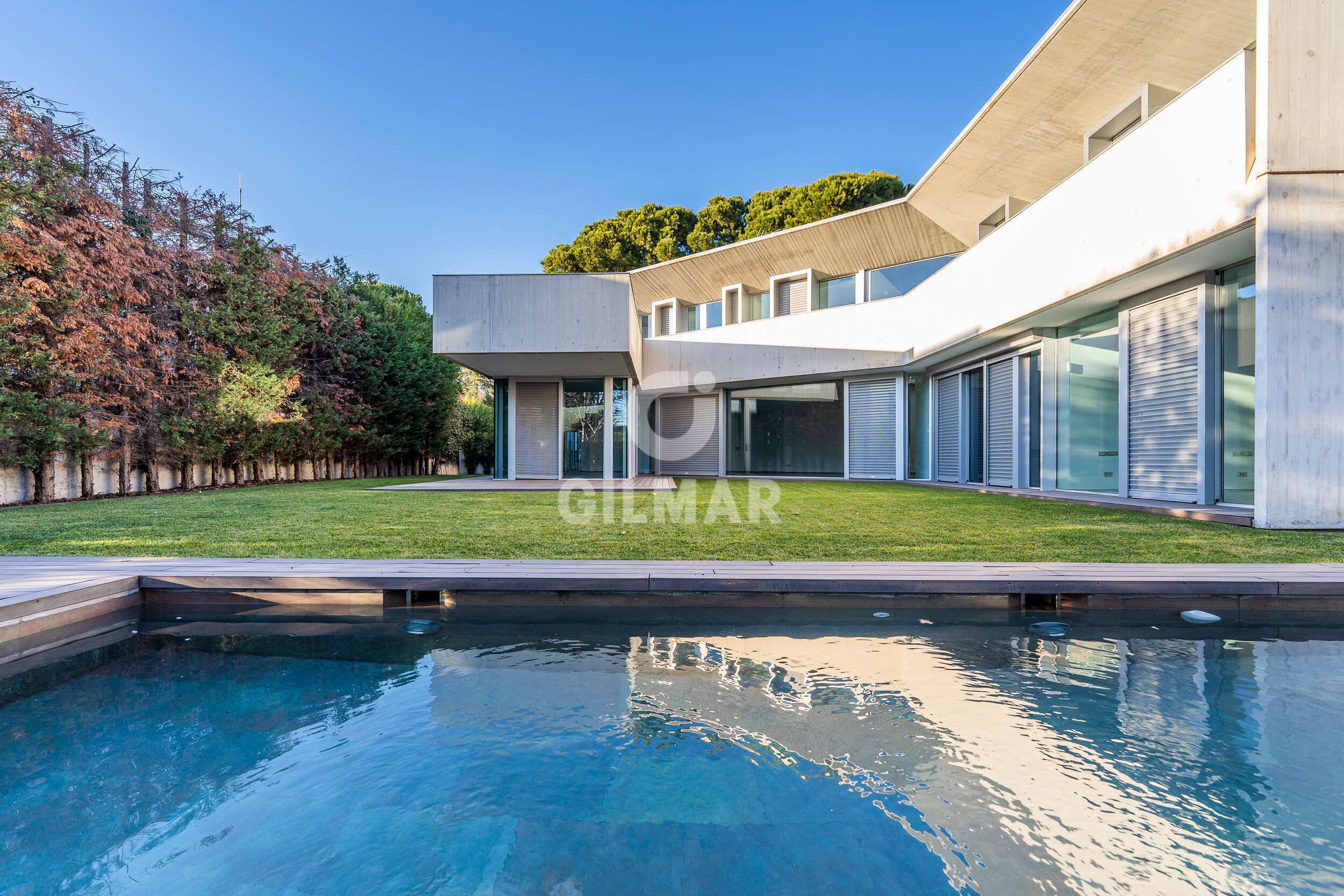Jardí de Casa o xalet en venda en  Madrid Capital amb Calefacció, Jardí privat i Piscina