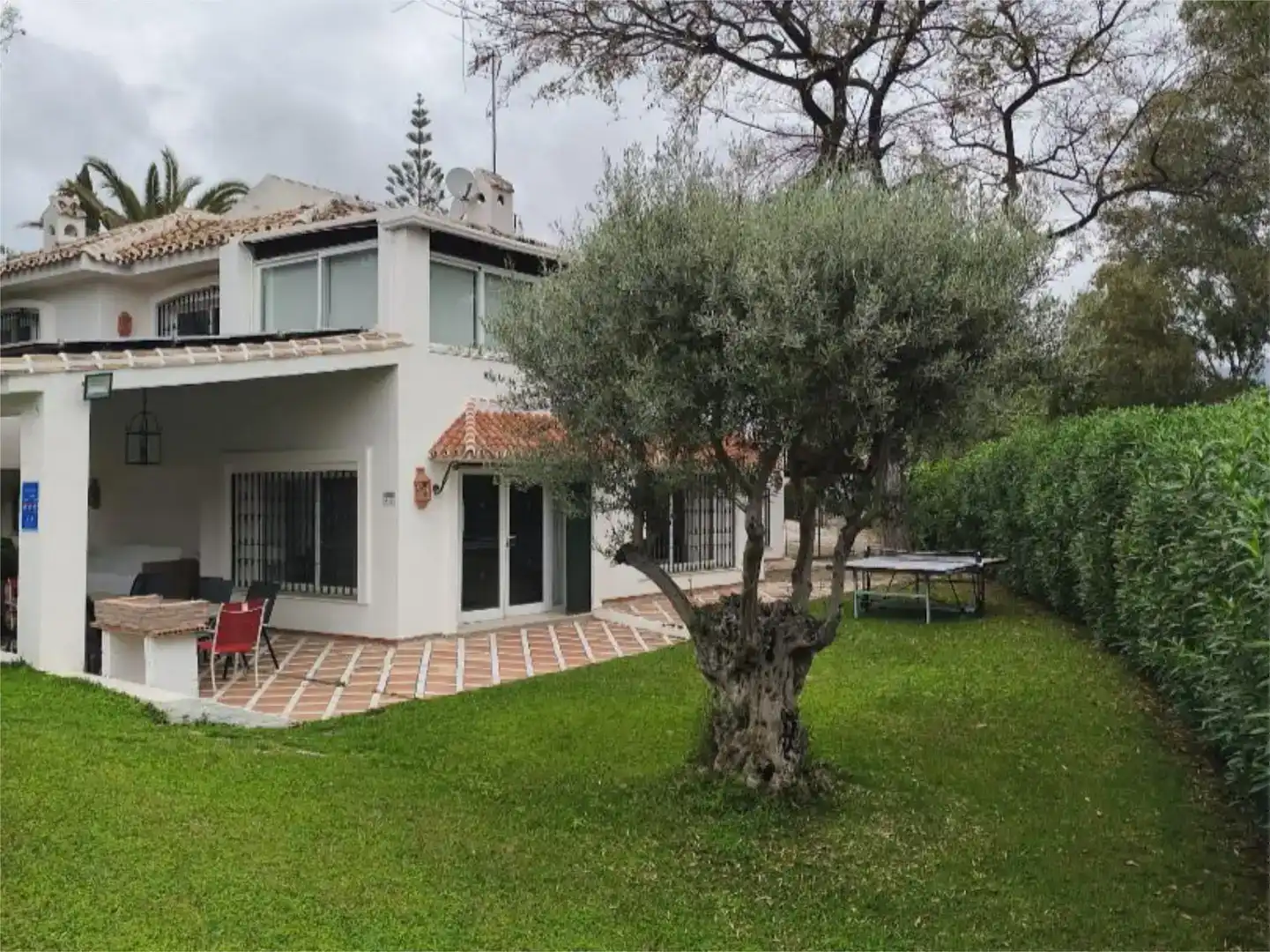 Vista exterior de Piso en venta en Marbella con Aire acondicionado y Piscina