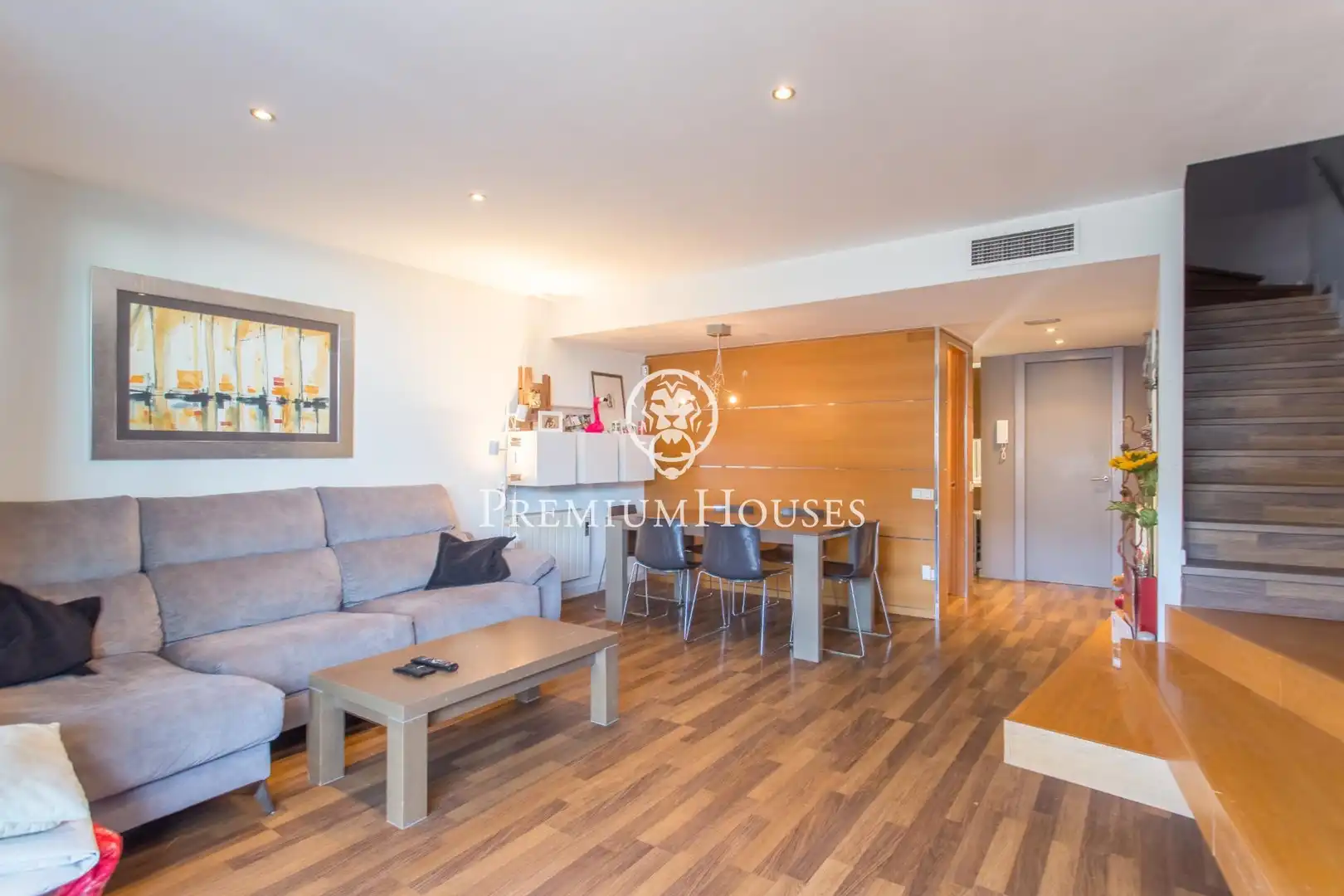 Wohnzimmer von Einfamilien-Reihenhaus zum Verkauf in Sant Pol de Mar mit Klimaanlage, Heizung und Parkett