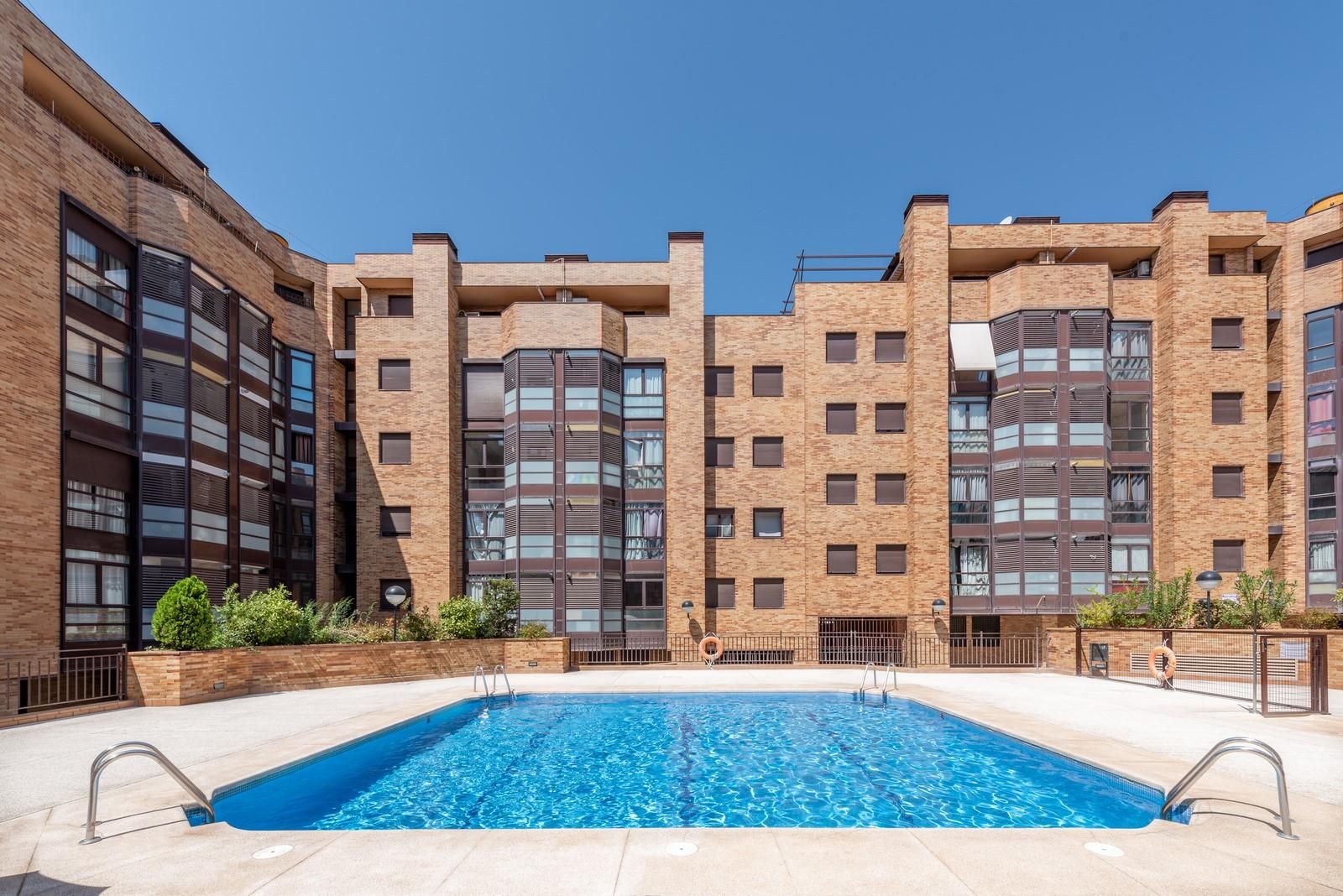 Piscina de Pis de lloguer en Rivas-Vaciamadrid amb Traster