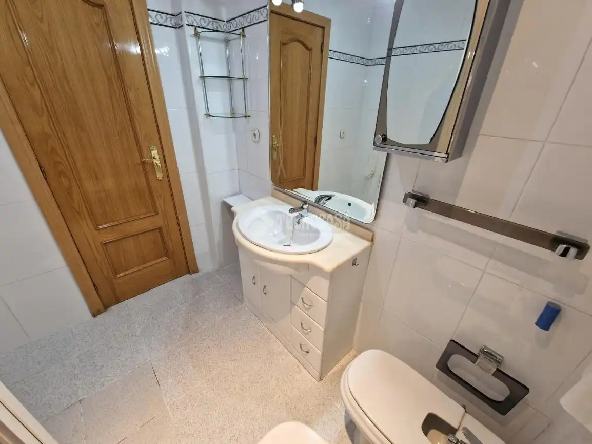 Badezimmer von Wohnung zum Verkauf in Centro