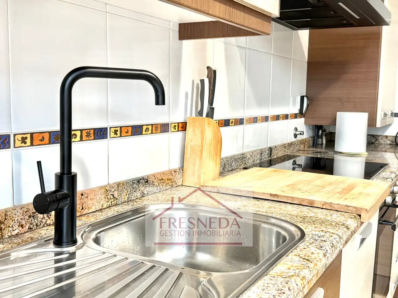 Cuina de Casa adosada en venda en Siero amb Calefacció, Jardí privat i Parquet