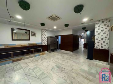 Local comercial en venda a Santa Ana