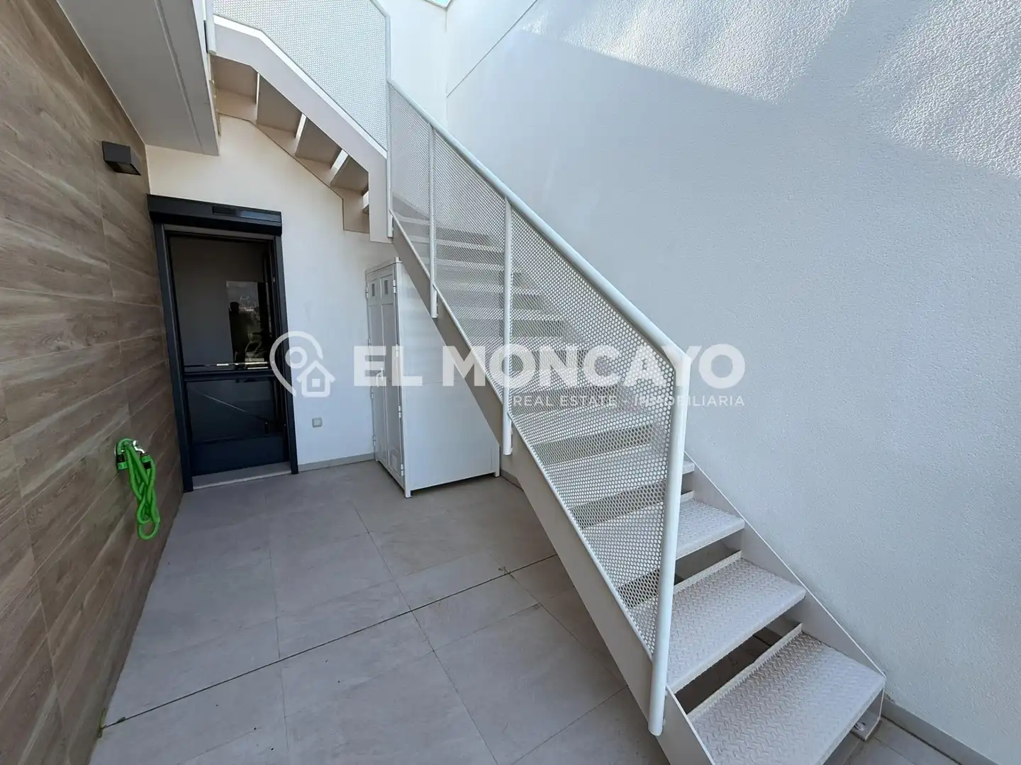 Casa adosada en venta en Rojales con Aire acondicionado, Calefacción y Jardín privado
