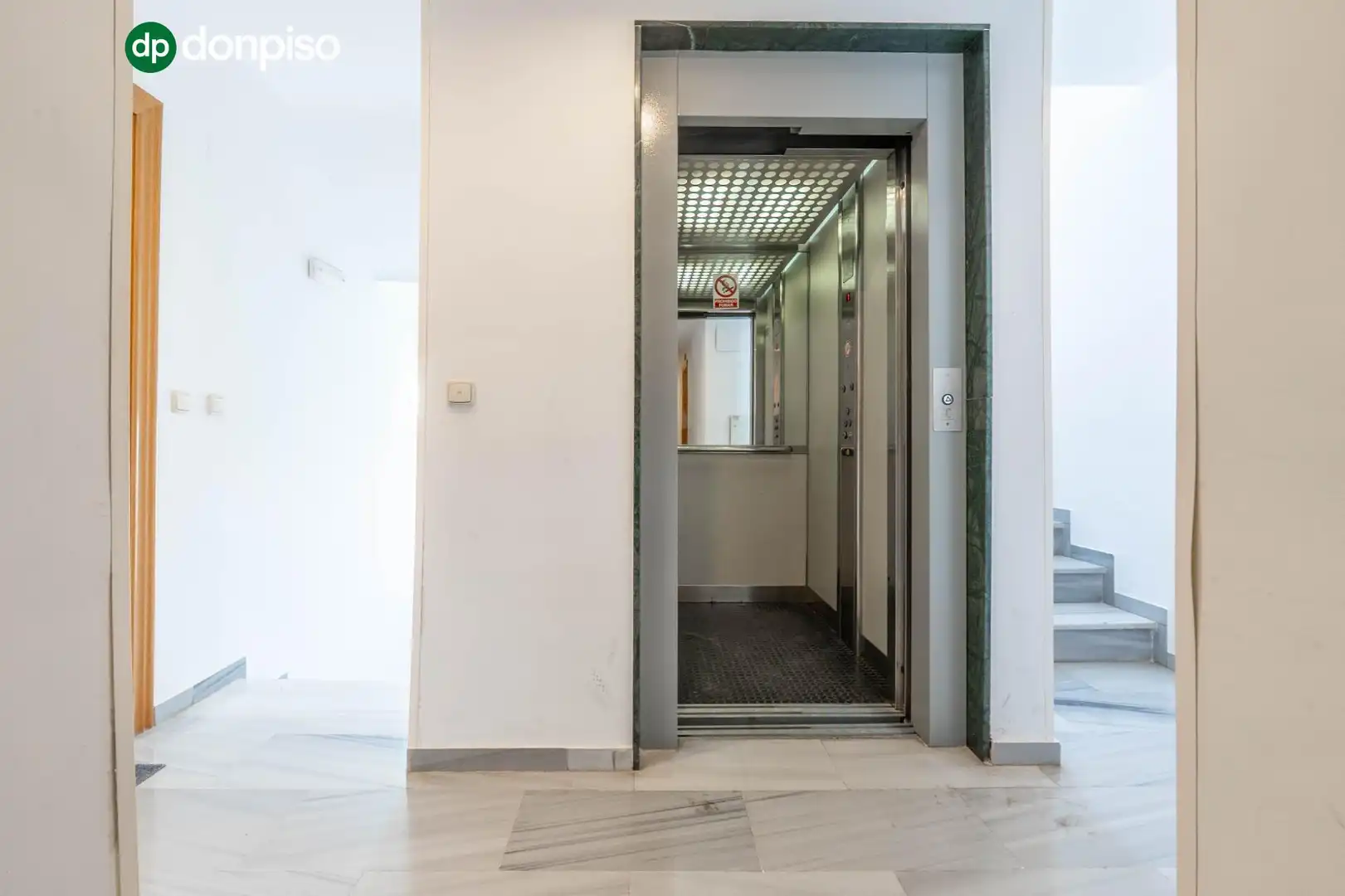 Wohnung mit Aufzug zum Verkauf in Calle de Granada 1, imagen 5