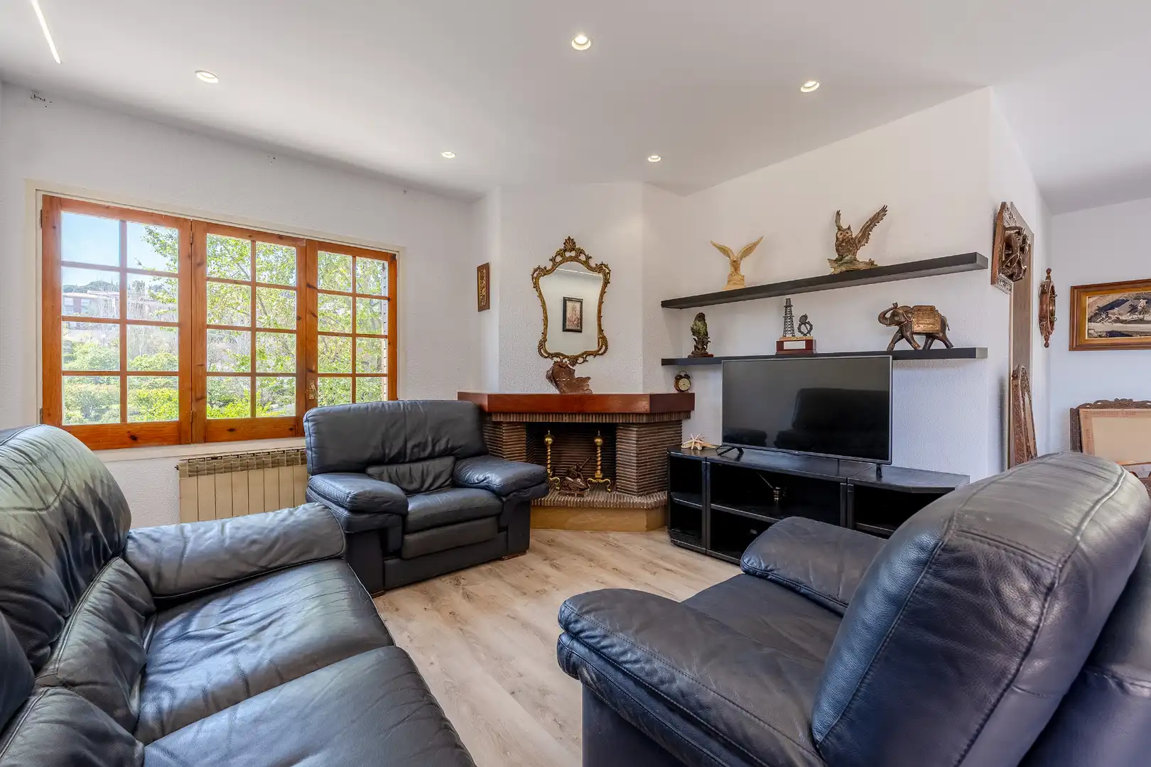 Sala d'estar de Casa o xalet en venda en Tiana amb Aire condicionat, Calefacció i Jardí privat