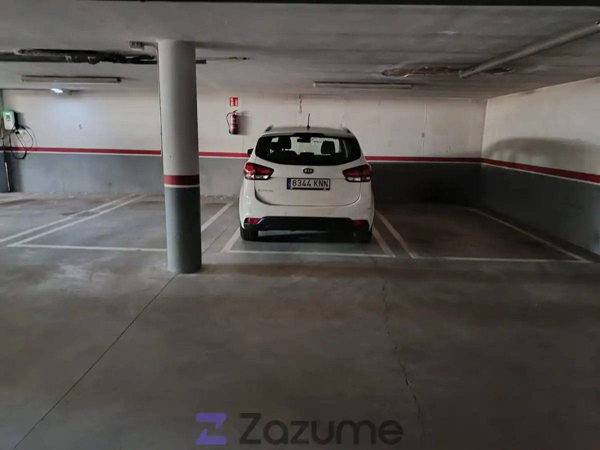 Parkplatz von Wohnung zur Miete in Valverde de la Virgen mit Heizung, Parkett und Möbliert