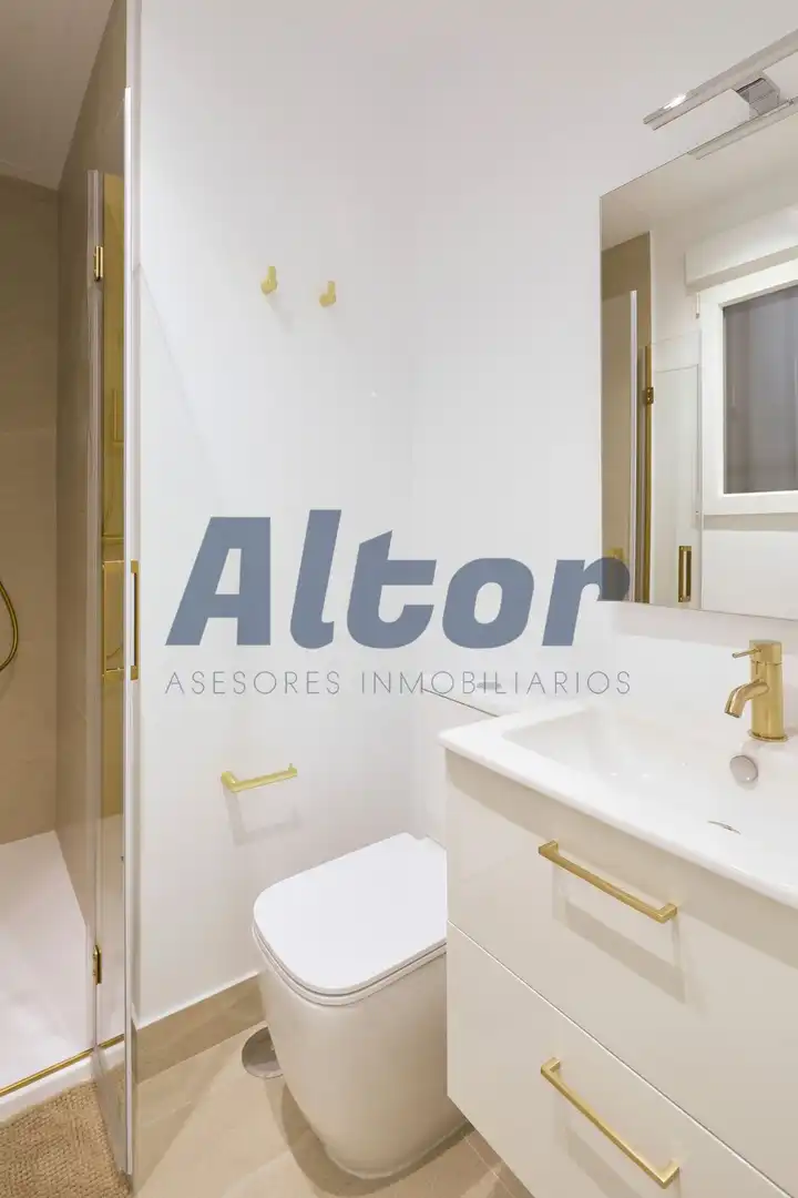 Piso en venta en DE ARGANZUELA, Imperial