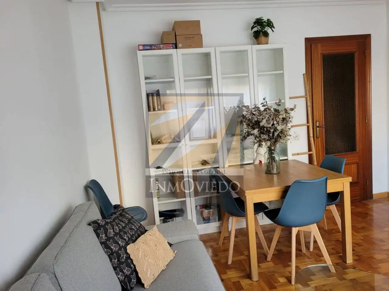Wohnzimmer von Wohnung zur Miete in Oviedo  mit Heizung