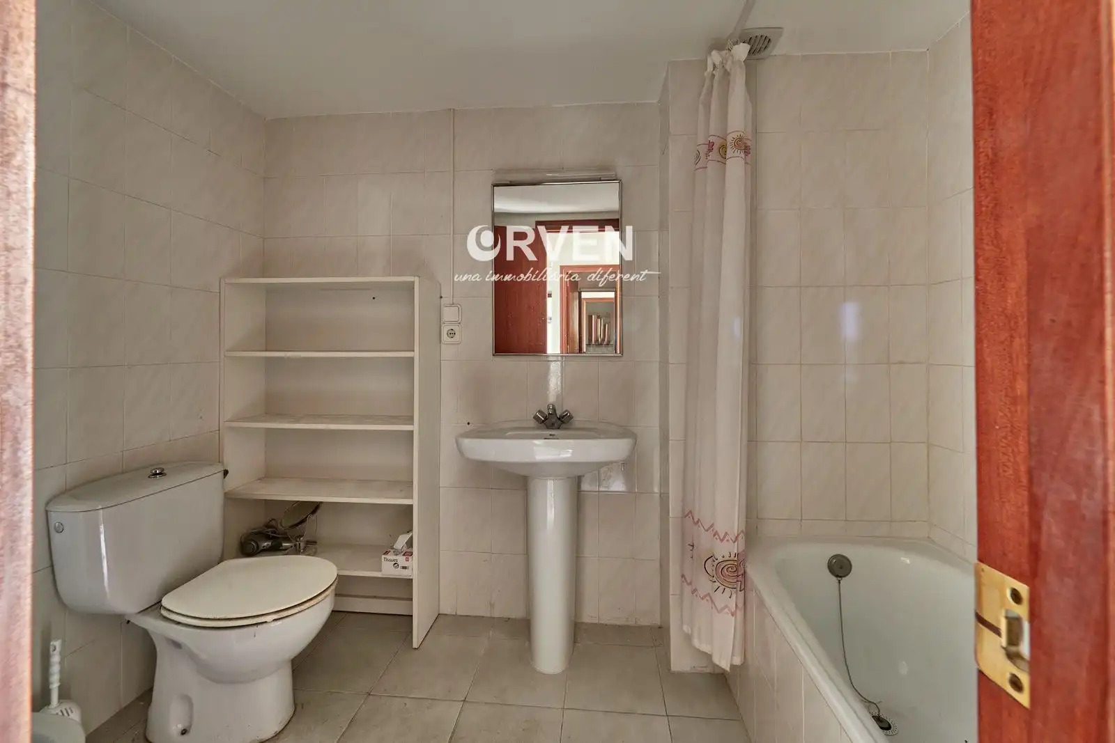 Baño de Piso en venta en Torredembarra con Amueblado