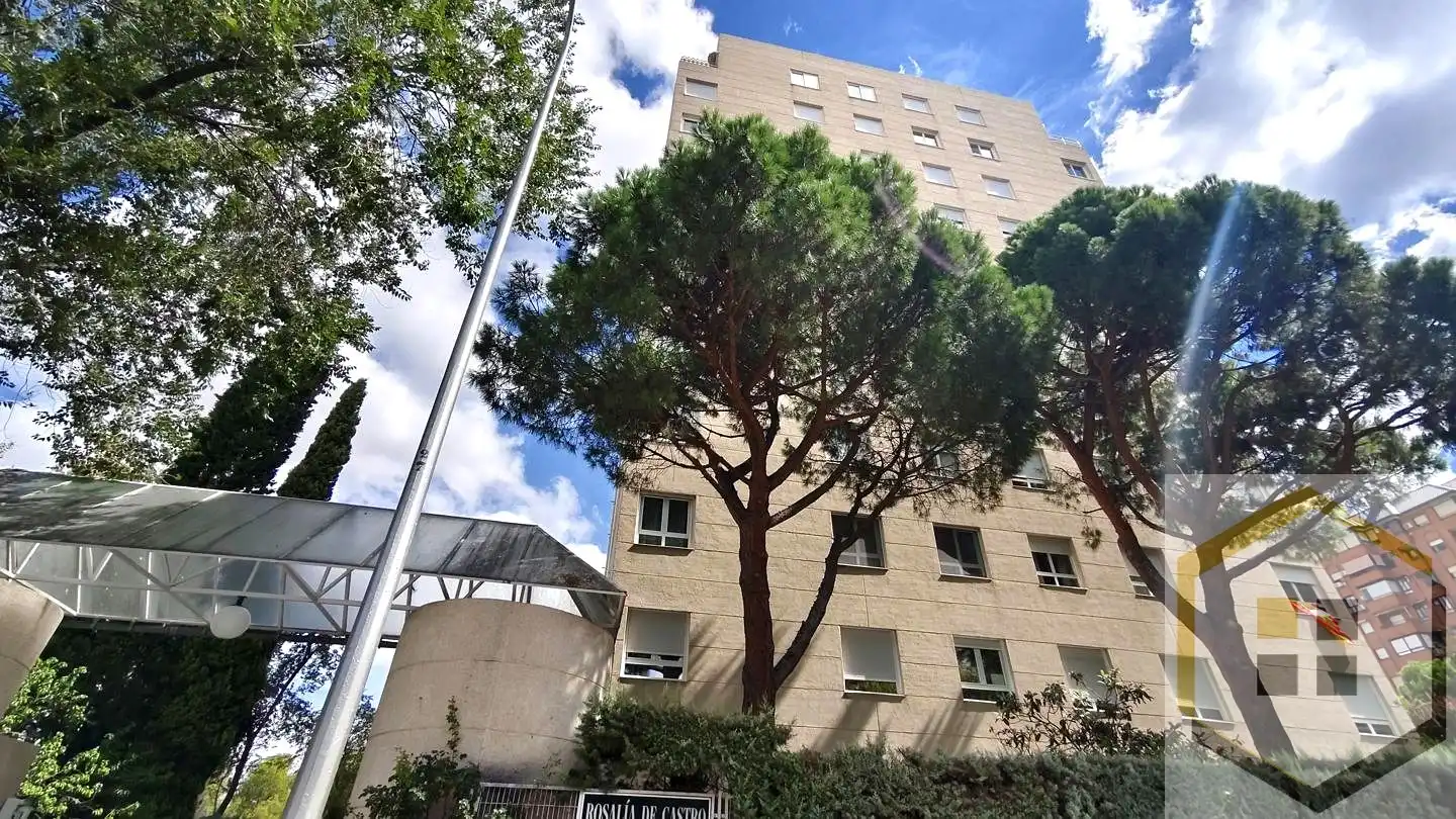 Exterior view of Flat for sale in Madrid  with Heating, Internet and Community pool