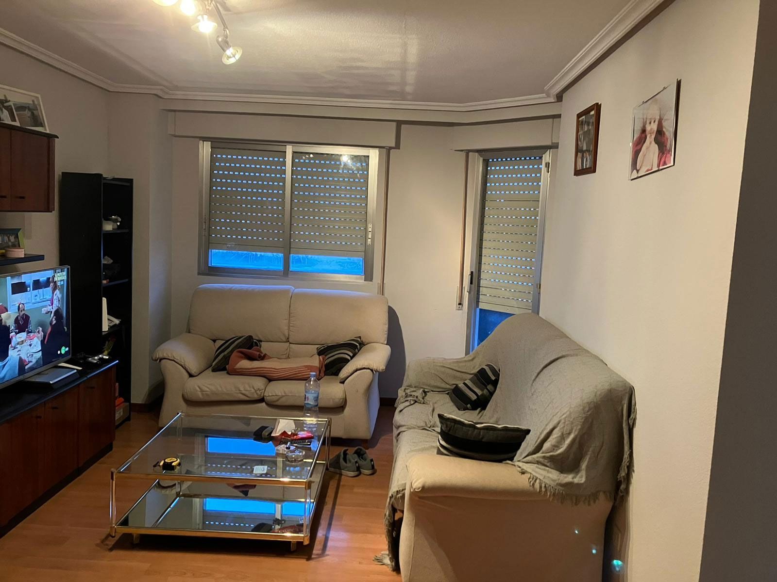 Sala d'estar de Pis en venda en Salamanca Capital amb Calefacció i Moblat