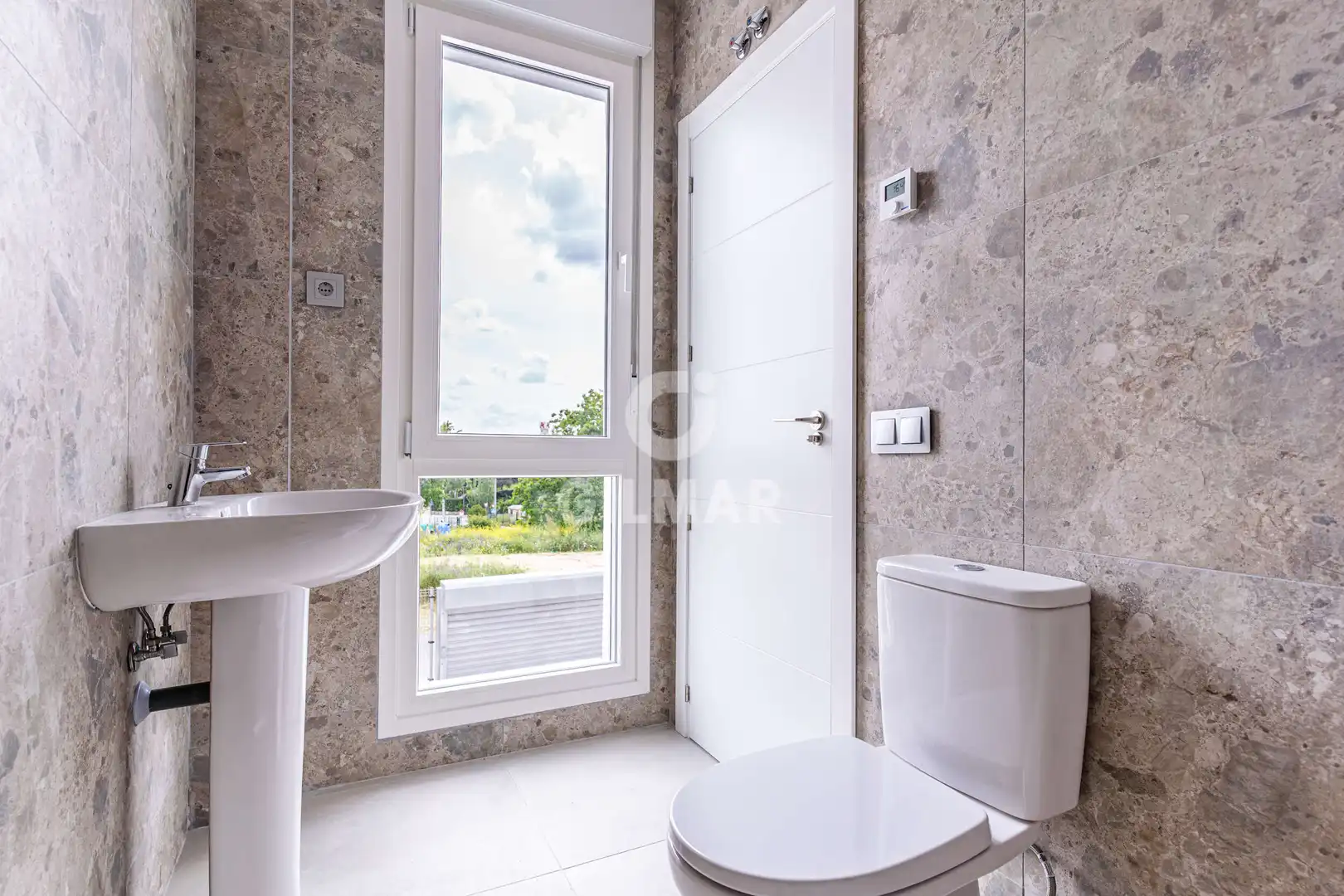 Baño de Casa adosada en venta en Torrelodones con Calefacción, Jardín privado y Piscina