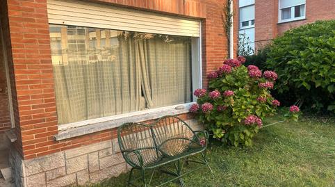 Foto 2 de Casa adosada en venda a Calle Alcalde Luis Treillard, N16, Salinas, Asturias