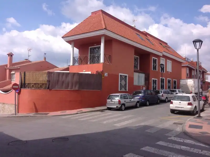 Chalet en venta en Calle Río Guadajoz 24
