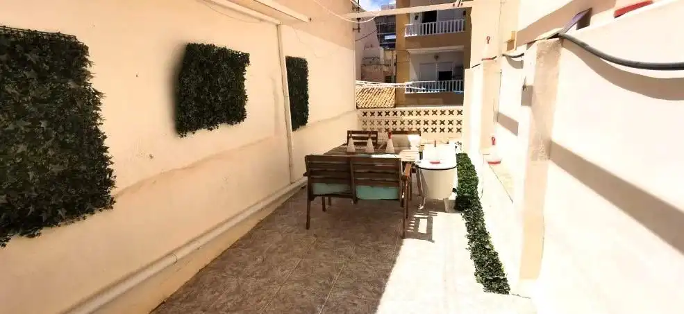 Maison mitoyenne à louer à Campello Playa