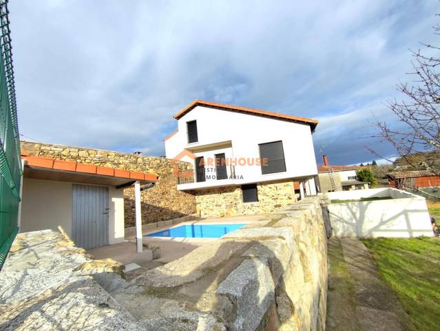 Casa-chalet en Venta en A Merca