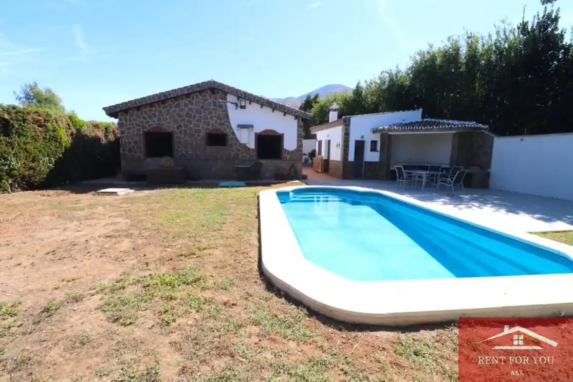 Casa con piscina en alquiler en Centro, imagen 3