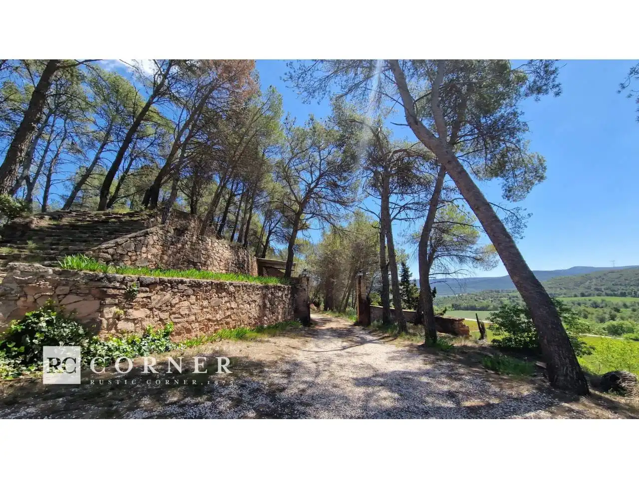 Exterior view of Country homes for sale in Santa Maria de Miralles