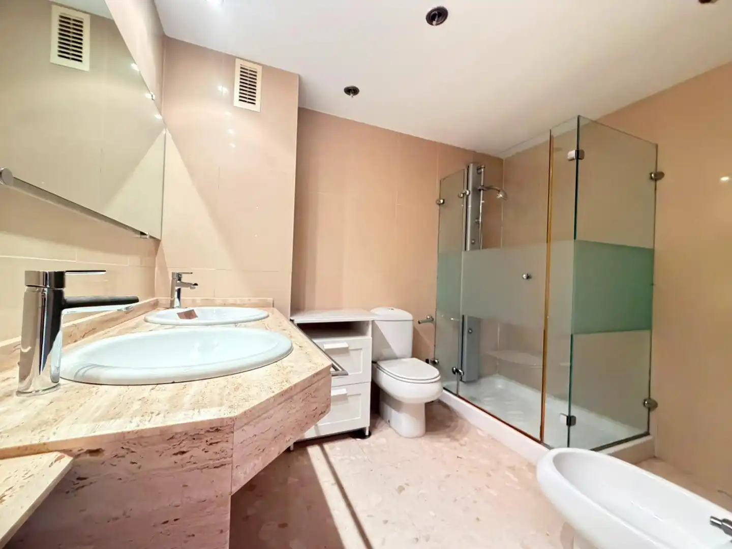 Baño de Dúplex en venta en Alicante / Alacant con Aire acondicionado, Calefacción y Terraza
