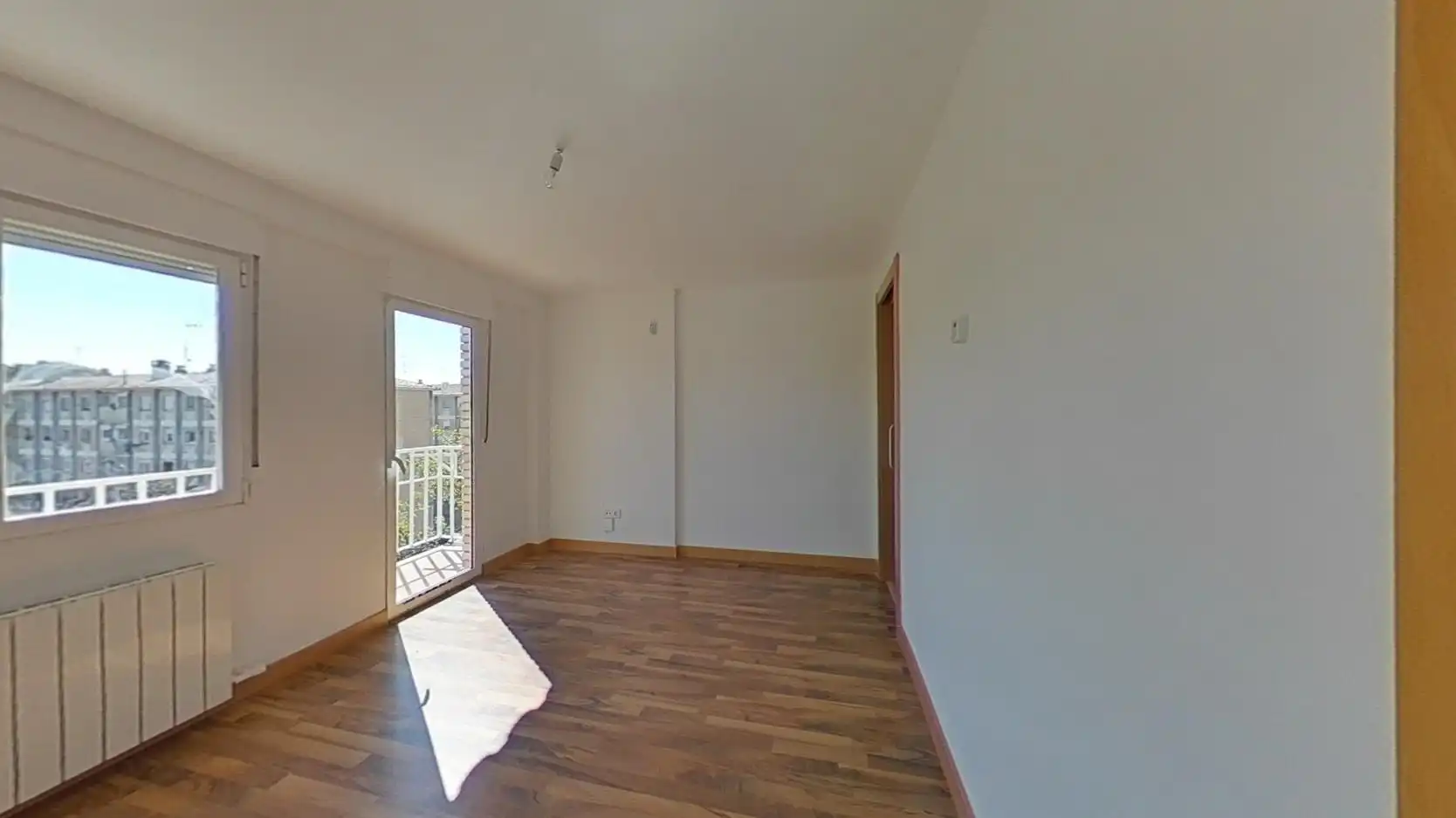 Habitación de Piso en venta en Zaragoza con Calefacción, Parquet y Horno