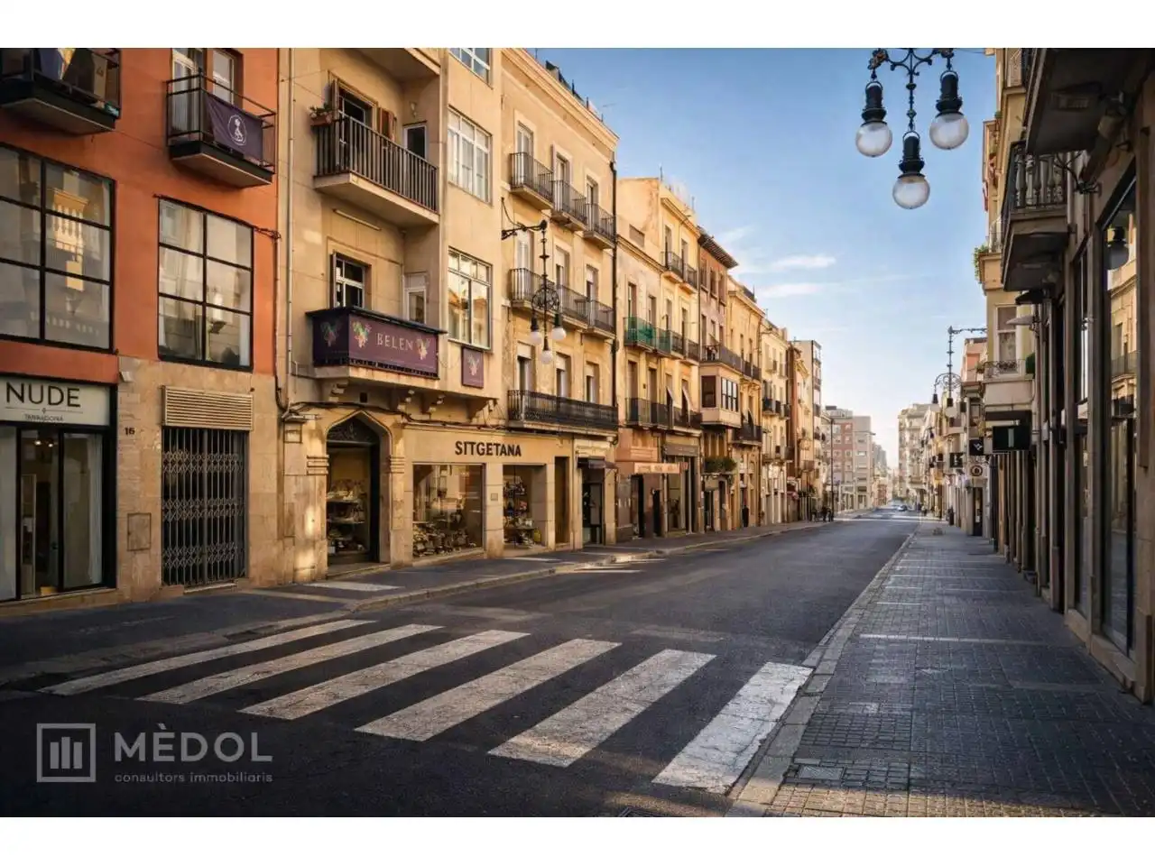 Vista exterior de Local de lloguer en Eixample