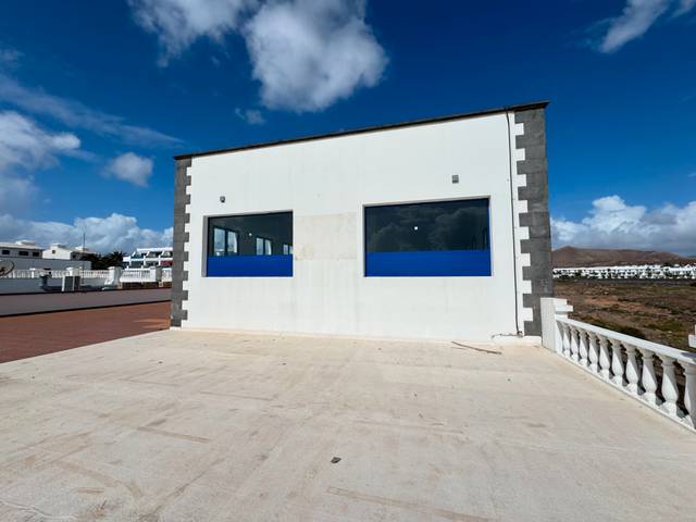 Local comercial en Alquiler en Avenida de las Islas Canarias, 16 en Costa Teguise
