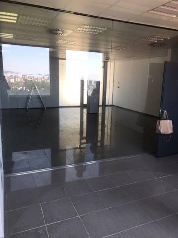 Local comercial en Alquiler en Comesaña - Matamá