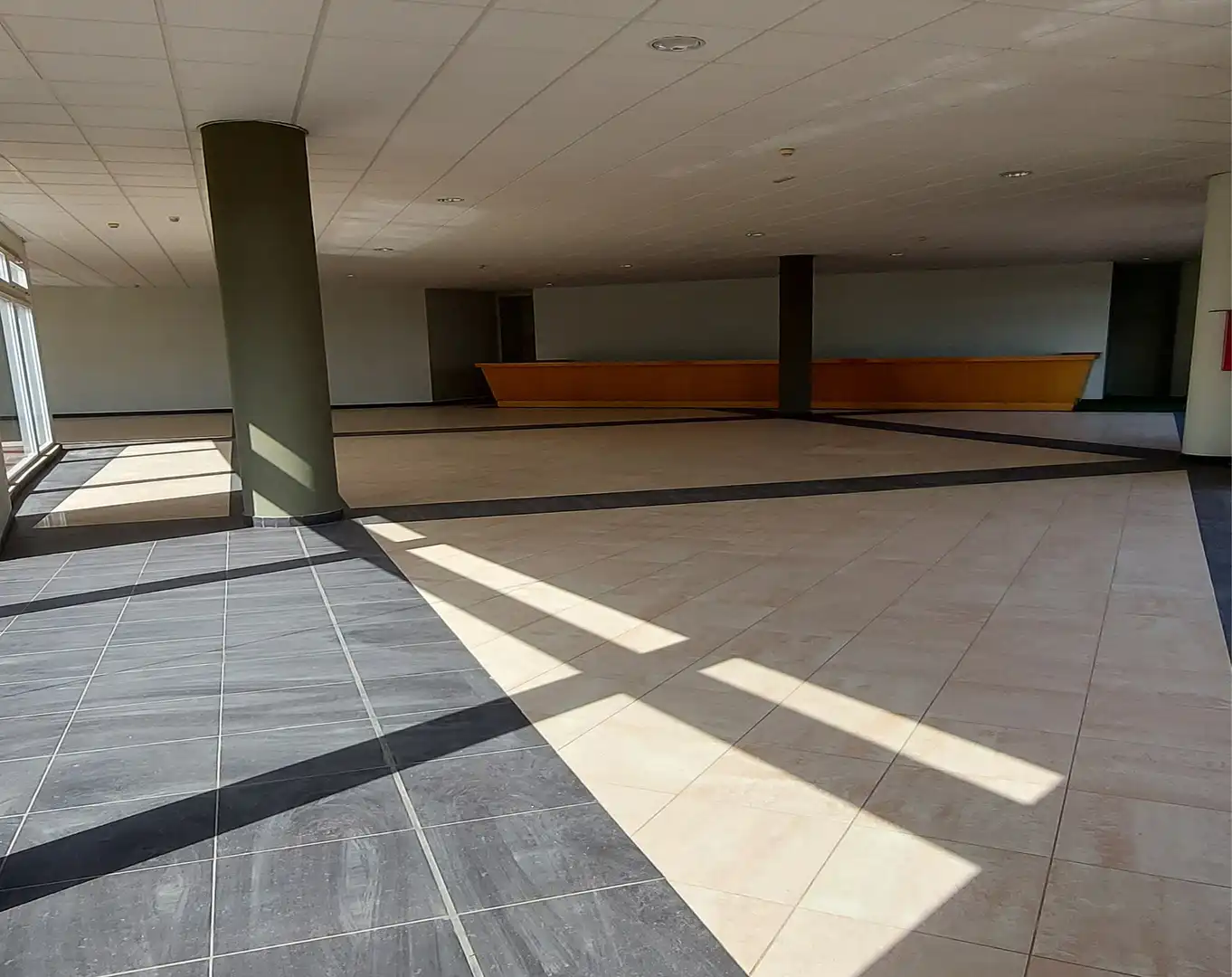 Commercial properties for rent in Avenida El Guincho, 4, Golf del Sur - Amarilla Golf