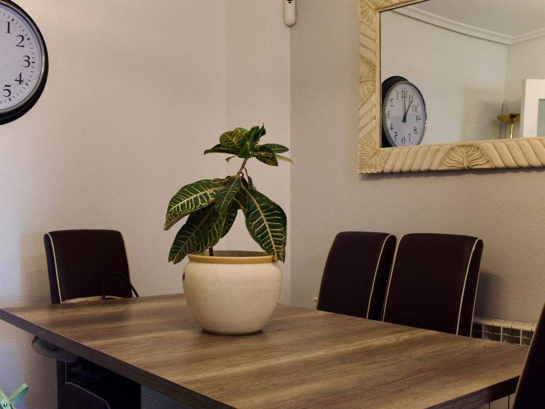 Piso en venta en C. Doménico Veneciano, 5, El Quiñón